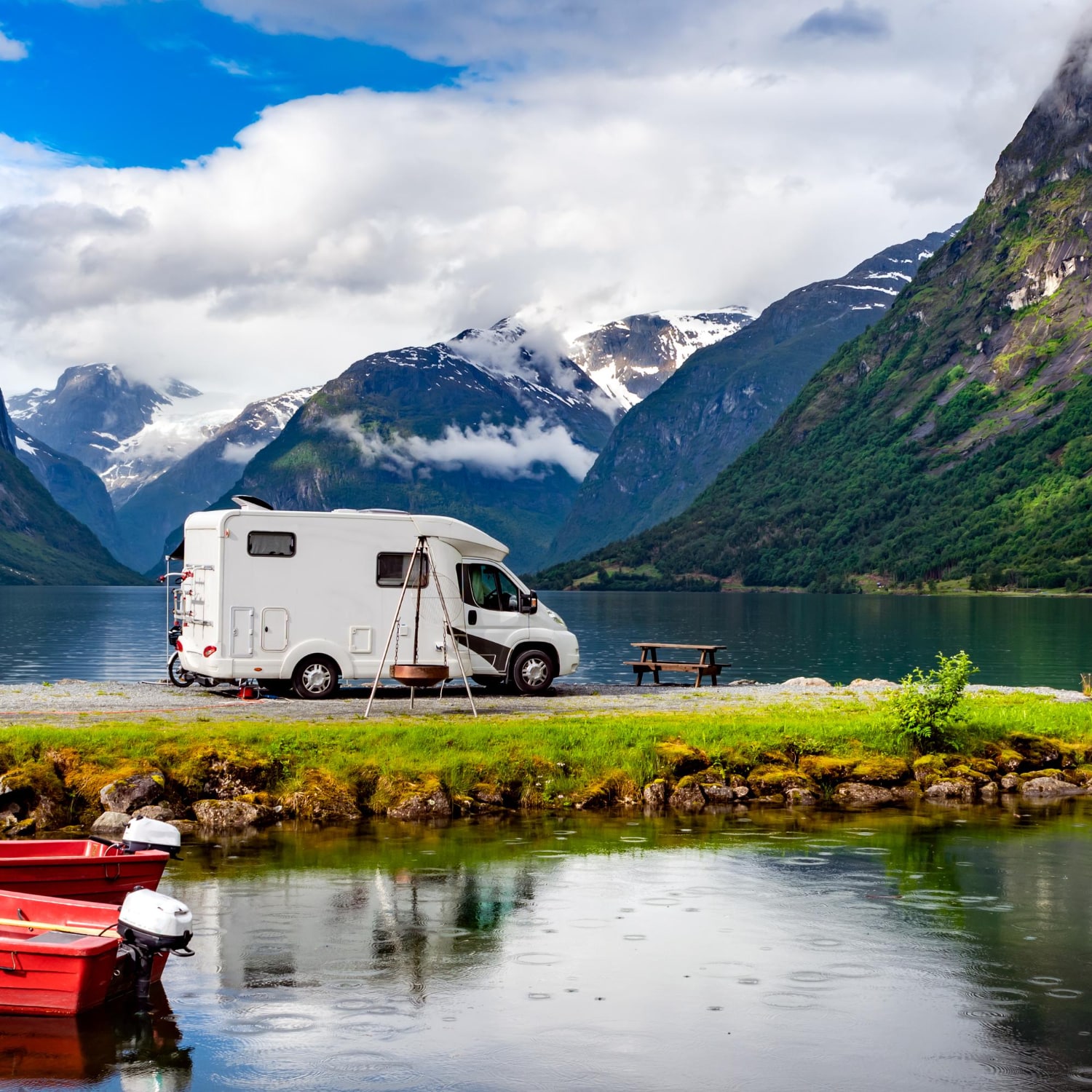 camping car dans les alpes
