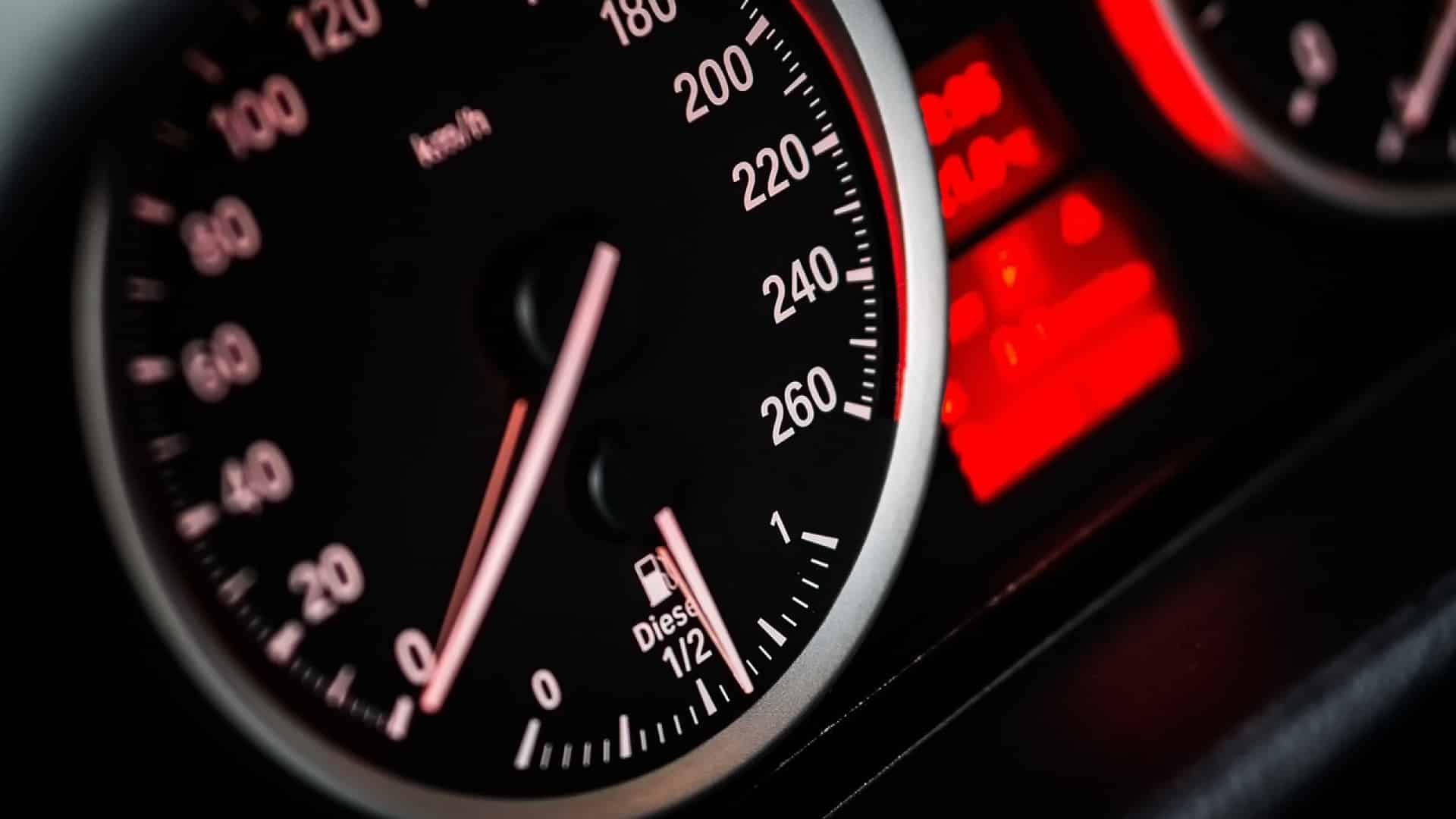 Comment le véhicule TPMR aide-t-il les personnes à mobilité réduite ?